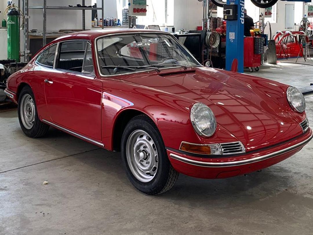 Porsche 911 2.0L Coupe LHD Manual Gearbox Polo Red