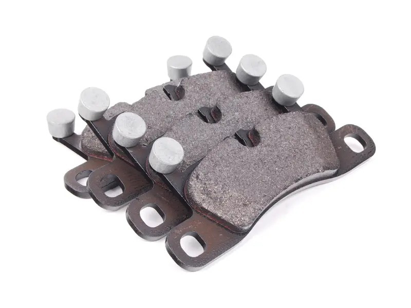 1 set of brake pads for disc brakes, This part number supersedes to PAA698451A 95835293900