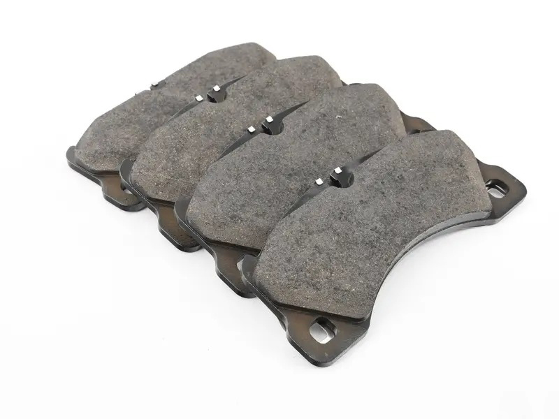 1 set of brake pads for disc brakes 95B698151C