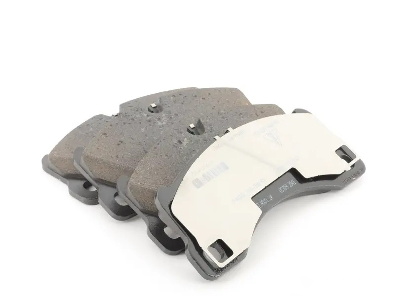 1 set of brake pads for disc brakes 97035194802