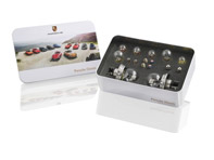 Lamp replacement box. This part number supersedes to PCG35610001 PCG35610000