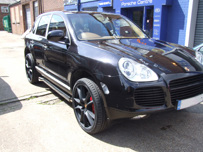 Porsche Cayenne Turbo 2005 with 23' Alloy Wheels 