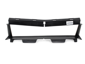 Guide d'air central du pare-chocs avant. Porsche 982 Boxster Spyder / Cayman GT4