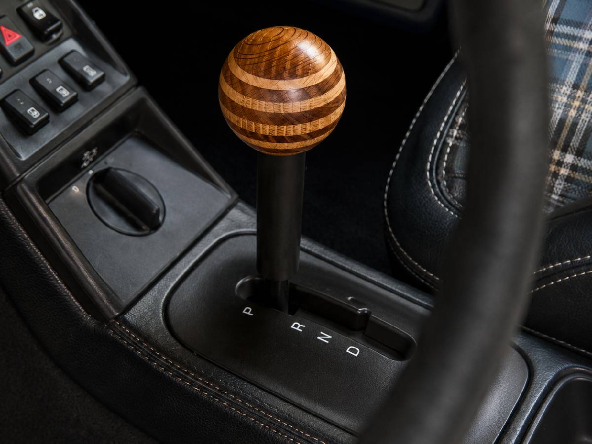 Tribute Shifter with Black Anodised Shaft. Porsche 964 / 993 Tiptronic
