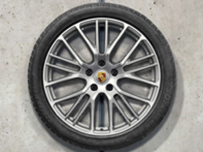 21' Panamera (971) Sport au design exclusif en argent platine Jantes en alliage et pneus d'hiver Porsche d'origine - 971044630P