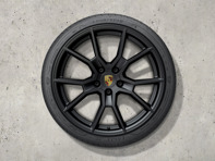 Juego completo de llantas de verano RS Spyder Design de 21 pulgadas pintadas en negro (acabado sedoso). Porsche Taycan (MK2) 2024>> - 9J1073663NN - 9J1073663NN