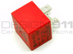 Bremslichtrelais. Porsche 955 Cayenne RHD Autos - 95561500900