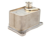 Enfriador de aceite de motor. Porsche 95B Macan 2.0L - 95811702110, 95811702100