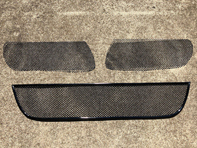 完整的前保险杠格栅金属网套件。保时捷 997 Gen 1