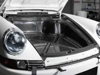 Rennline "frunk" Porsche 911 in fibra di carbonio 1977 - 1989 LHD con servofreno - 91155104503, 91155104902, 91155105000, 9115510450670E, 9115510450630B, 9115510450640E, 9115510450660A, 911551045068JK, 911551045062FL, 9115510490370E, 9115510490330B, 9115510490340E, 9115510490380E, 9115510490360A, 2FL, 91155105001, 9115510400470E, 9115510400430B, 9115510400440E, 9115510400480E, 9115510400460A, 911551040048JK, 911551040042FL