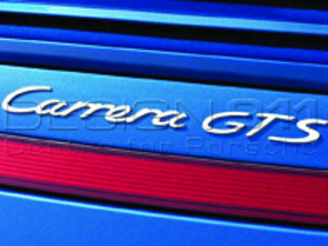 Stemma posteriore 'CARRERA GTS', colore ARGENTO. Porsche 997.2 - 99755903706