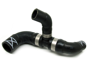 Water Hose. Porsche 955 Cayenne 4.5L Turbo - 95510632350
