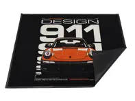 DESIGN911 Logo-Teppich – 1,40 m x 1 m