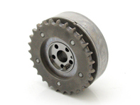 Einlass des Nockenwellenverstellers. Porsche 957 Cayenne / 958 Cayenne - 95510505101, 95510505100