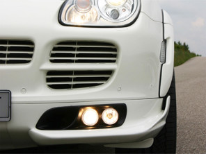 前扰流唇CS适用于BTR前扰流板。保时捷955卡宴 - P55.350.010.030 - P55.350.010.030