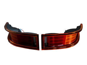 现代风格尾灯。保时捷 911 F 型 / G 型 - 91163140333, 91163140433, 91163193900, 91163194000, 90163140303, 90163140403