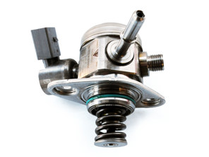 Hochdruck-Kraftstoffpumpe. Porsche Cayenne 958 / Macan / 970 Panamera - 94611031561, 94611031560, 94611031562, 74398, 0261520303