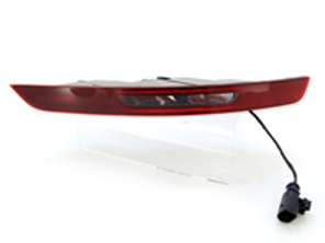 Rear bumper reflector. Porsche 95B Macan RHD cars - 95B945725L, 95B945725E, 95B945725H, 95B945726L, 95B945726E, 95B945726H, 95B945725S, 95B945726S, 95B945726AB, 95B945725AB