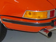 Coin de pare-chocs arrière large en caoutchouc et moulure. Porsche 911 à partir de 1965 - 90150504650, 90150504651, 90150504652, 901.505.046.52, 901 505 046 52 90150504651, 901.505.046.51, 901 505 046 51, 901.505.046.50, 901.505.048.50, 901 505 048 50, 901 505 046 50, 90150504850