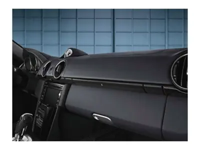 Garniture décorative du tableau de bord en carbone. Porsche 987 Boxster / 987C Cayman - 98704480026