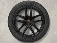 Llantas de aleación Macan S de 20' y neumáticos de invierno Porsche original - 95B044650E