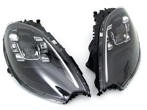 Black led headlamps. Porsche Macan USA SPEC Cars - 95B04490092