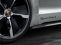 Désignation du modèle sur les portes. Porsche Taycan Turbo / Turbo S - 9J104480002, 9J104480002041, 9J10448000284A, 9J104480002V04, 9J10448000224K