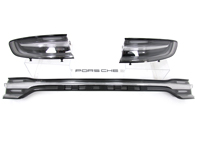LED-Heckleuchten mit Lichtblende, abgedunkelt. schwarz eingefärbter „PORSCHE“ Schriftzug Porsche Macan II - 95B04490502, 95B945091N, 95B945092N, 95B945208FY, 95B853687A