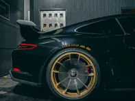 碳纤维气动盘式后轮。保时捷 991.2 GT3