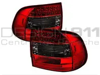 Indicatori di Direzione Posteriori ROSSO/FUMÈ con Lampadine a LED. Porsche Caienna 955 - 95563100030