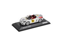 Porsche 718 Spyder RS (982) – Limited Edition, Silver. - WAP0202160SSPY