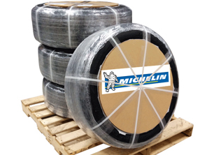 17 英寸米其林轮胎套装 2 x 225/45/17 + 2 x 255/40/17