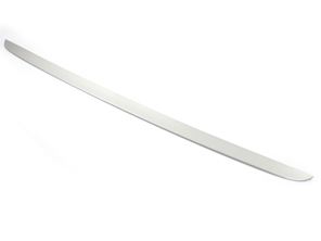 后挡板下部饰条，铂金银金属色。保时捷 958 卡宴 2014 - 95851295502M7T