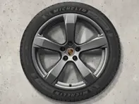 Llantas de aleación Macan Sport de 20' y neumáticos de invierno Porsche original - 95B044650C