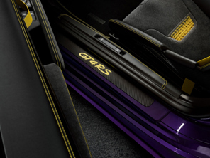 Embellecedores de estribos laterales en Fibra de Carbono, Iluminados. Porsche 982 Caimán GT4 RS - 98104480038