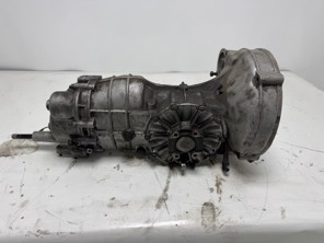 Porsche 911 / 912 5 speed gearbox 902/1 Used with Nadella drive flanges - 90130090200