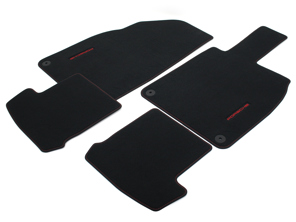 地垫套装，黑色/胭脂红。保时捷 991 (911) GTS - RHD 右侧驾驶 - 99155161307SMD, 99155161309SMD - 99155161309SMD