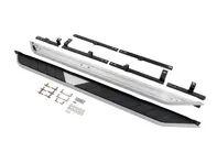 保时捷 Macan 侧踏板和配件套件