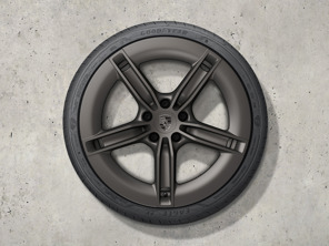 21-inch Mission E design summer wheel-and-tyre set, painted in Turbonite. Porsche Taycan Turbo (MK2) 2024>> - 9J1073663KC - 9J1073663KC