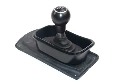 Gear lever knob shift kit Singer look Classic Line Exclusive. Porsche 964 / 993 - 964424075028YR, 96442407502H05, 964424075027JX, 964424075027VX, 964424075026XL, 964424075029YL, 964424075028ZL, 964424075058YR, 964424075056XL, 96442407505H24, 964424075053QN, 964424075008YR, 96442407505B50 - TK Z 72 SET-2, TK Z 72 SET-1