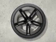 Set di ruote e pneumatici estivi da 21 pollici Taycan dal design esclusivo, verniciati in nero (lucido) con Aeroblades verniciati in Turbonite. Porsche Taycan Turbo (MK2) 2024>> - 9J1073663TC - 9J1073663TC