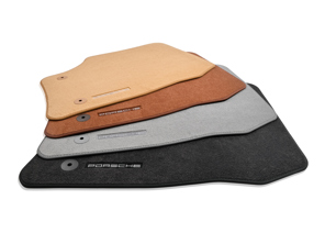 带磨砂皮革边缘的地垫。保时捷 955 Cayenne LHD（左侧驾驶）汽车 - 955044800628B2, 95504480062, 95504480463, 95504480473