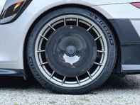 EVO Aero 碳纤维后轮碟刹。保时捷 991.2 GT2 RS