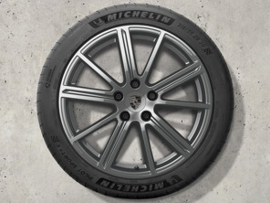 Llantas de aleación Panamera Turbo de 20" y neumáticos de verano Original Porsche - 976044660B