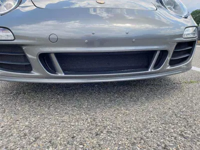 Juego completo de parachoques delantero y rejilla del radiador. Modelos Porsche 997.2 GTS/Carrera con parachoques delantero Aerokit