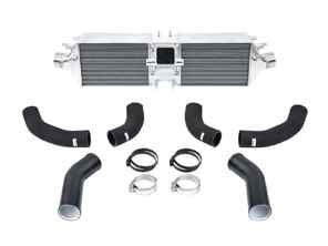 高性能铝制中冷器和高性能压力管路套件。适用于保时捷 992.1 Carrera / S / 4 / 4S / GTS - 992145805D, 992145805F, 992145805C - 8217, DO88TR-310-SST