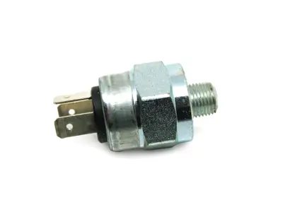 刹车灯开关 3 针。保时捷 911 74-86 / 924 >>1980 / 928 - 113945515G