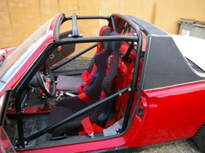 Überrollkäfig 6-Punkt-Verschraubung mit universellen Türstangen. Porsche 914