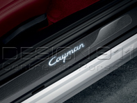 Zijdrempellijsten van carbon met logo, verlicht. Porsche 981C Kaaiman / 718 (982) Kaaiman - 98104480032, 98104480033