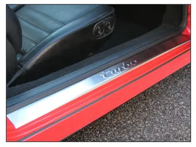 Garnitures de bas de caisse en acier inoxydable avec logo TURBO. Porsche911/912/930/964/993 - SP02